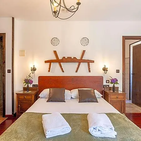 Casa De Trillo Galitrips Hotel