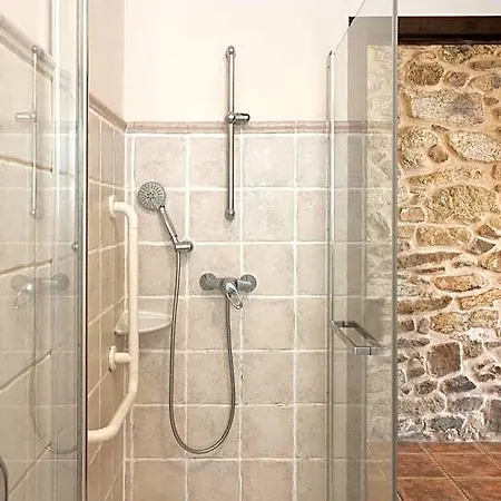 Casa De Trillo Galitrips Hotel